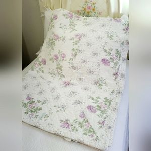 EUC Simply Shabby Chic Rachel Ashwell TWIN Quilt